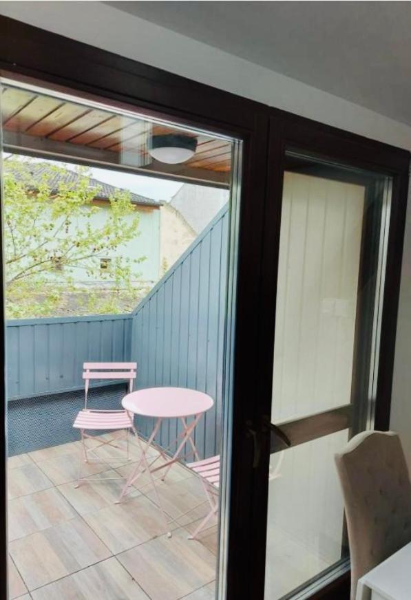 Jokai Apartman Komárno Esterno foto