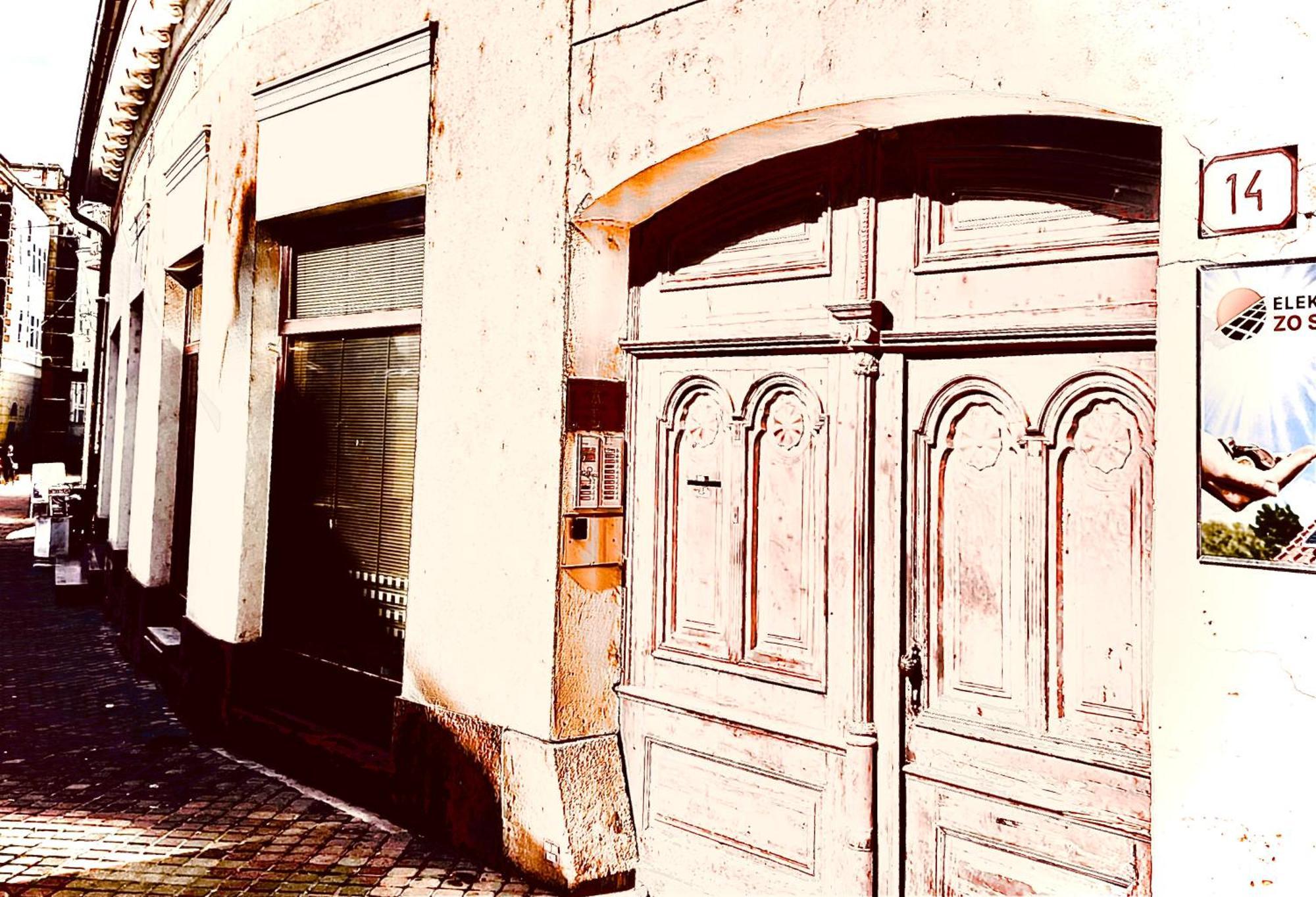 Jokai Apartman Komárno Esterno foto